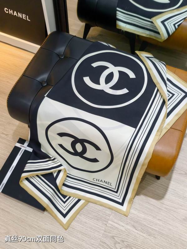 Chanel silk Scarf 90X90cm E091810